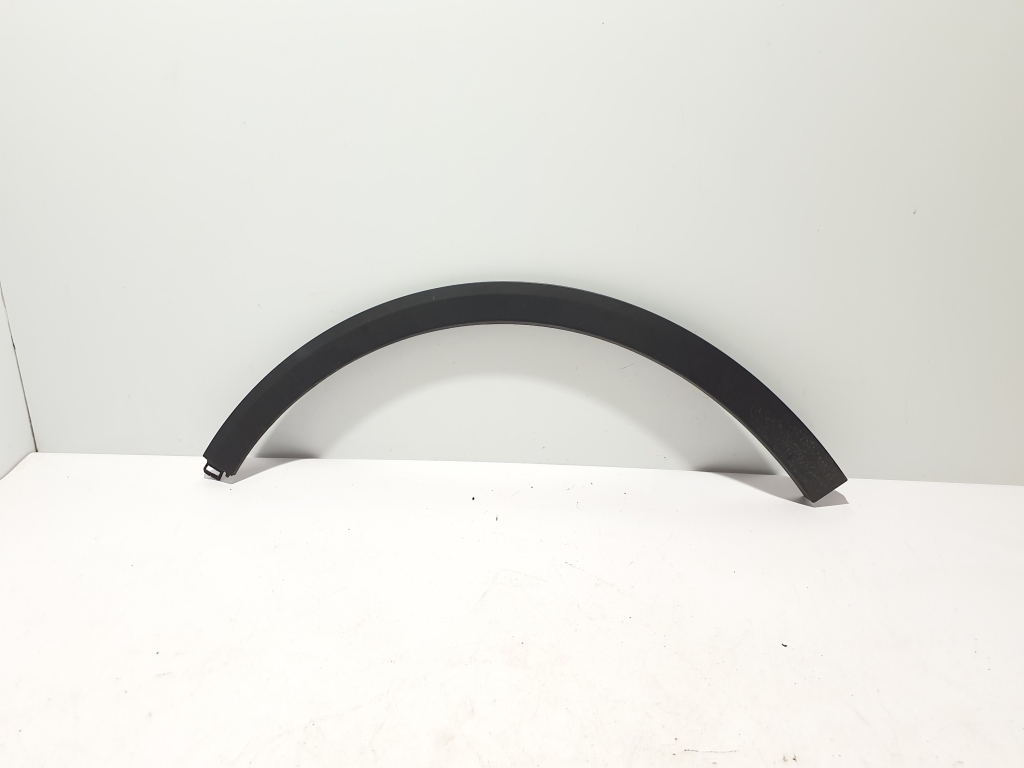 RENAULT Megane E-Tech CMF-EV (2022–2026) Tagumise poritiiva liist 767188431R RENAULT Megane E-Tech CMF-EV (2022–2026) Tagumise poritiiva liist 767188431R