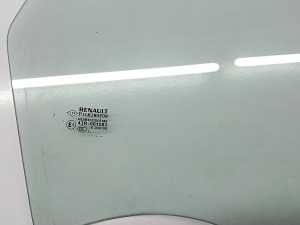 RENAULT Captur (2013–2019) Aizmugurējo sānu durvju stikls 823003033R - 2