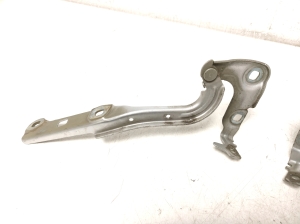 Opel Astra K (2015–2021) Hood hinge 39032149 - 2