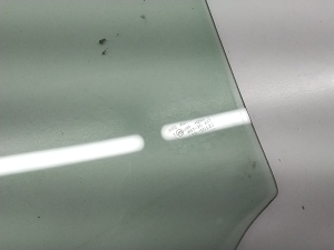 TOYOTA Prius W30/35 (2009–2015) Aizmugurējo sānu durvju stikls 6810347051 - 5