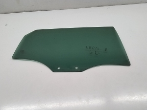 Seat Leon (2012–2026) Rear side door glass 5F9845026 - 3
