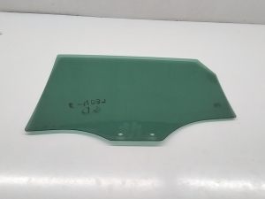 Seat Leon (2012–2026) Rear side door glass 5F9845026 - 5