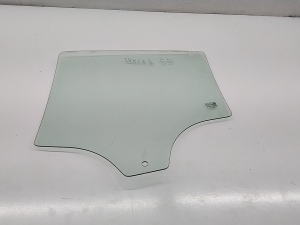 Opel Corsa E (2014–2018) Rear side door glass 13188527 - 2