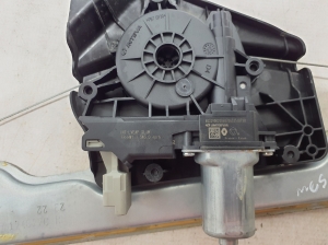RENAULT Megane E-Tech CMF-EV (2022–2026) Front door window regulator 807206782R - 2