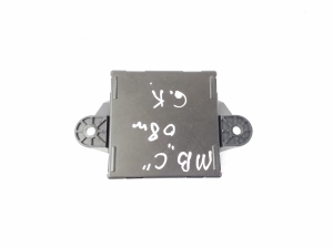 Mercedes Benz C-Class 204 (2007–2014) Rear side door control unit A2048704526 - 2