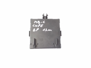 Mercedes Benz C-Class 204 (2007–2014) Front door control unit A2049001506 - 2