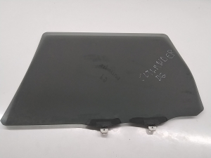 Mitsubishi Outlander (2006–2012) Aizmugurējo sānu durvju stikls 5736A012 - 3