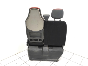 RENAULT Master III (2010–2017) Vordersitz und seine Teile - 2