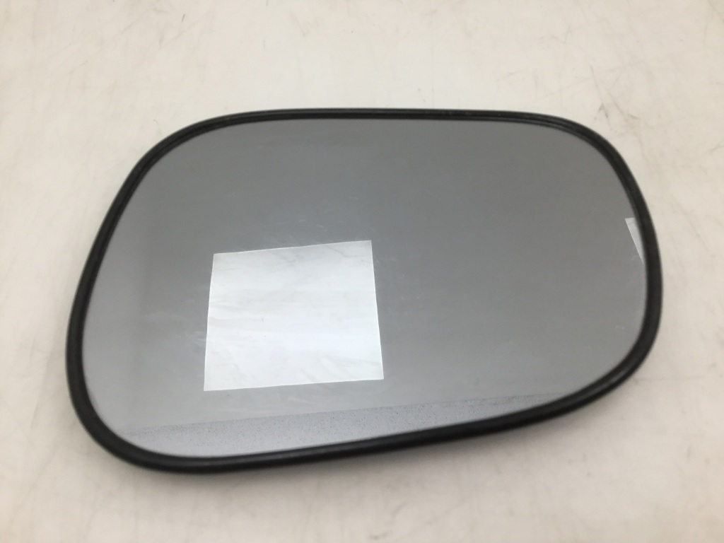 Used Suzuki Vitara Side mirror glass