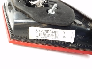 Mercedes Benz E-Class W207 (2009–2017) Tagatuli tagaluugil A2078200464 - 2