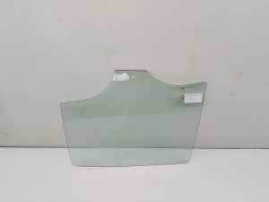 Aizmugurējo sānu durvju stikls - 51357259821