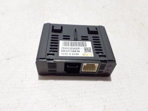 RENAULT Megane E-Tech CMF-EV (2022–2026) USB-pesa 284H38566R - 2