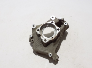 Front wheel hub - 6893260