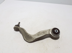 Front control arm - 6895244