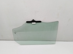 Rear side door glass - 834112Y000A