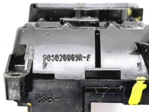 RENAULT Master III (2010–2017) Front door lock 805020009R - 2
