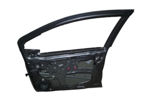 TOYOTA Yaris (2011–2020) Front door 671110D140 - 3