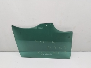 Aizmugurējo sānu durvju stikls - 13265816