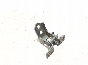 Charnière supérieure de porte avant - 804005861R