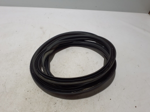 RENAULT Megane E-Tech CMF-EV (2022–2026) Trunk seal (on body) 908302863R - 2