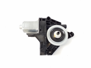 VOLVO XC60 (2008–2017) Rear side door window regulator motor - 2