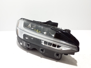 VOLVO S90 (2016–2026) Esituli 31446505 - 6