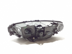 VOLVO S90 (2016–2026) Esituli 31655793 - 4