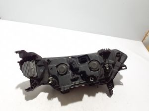 RENAULT Koleos (2016–2026) Headlight 260600731R - 2