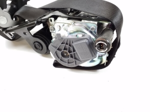 Mercedes Benz E-Class W207 (2009–2017) Front seat belt A2078605285 - 4