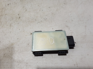 RENAULT Megane E-Tech CMF-EV (2022–2026) Aklās zonas radars Distronic 284N08003R - 2