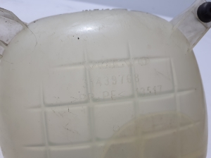 VOLVO XC40 (2017–2026) Coolant reservoir 31439768 - 5
