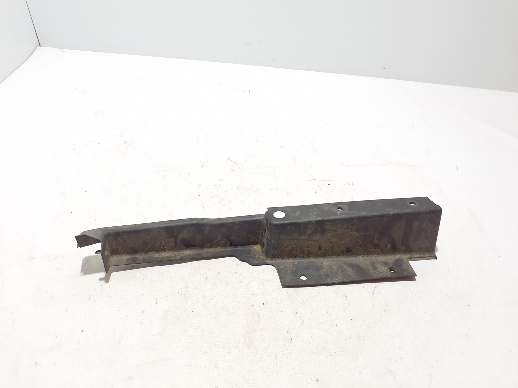 VOLVO XC40 (2017–2026) Trim under the hood 31651852 VOLVO XC40 (2017–2026) Trim under the hood 31651852