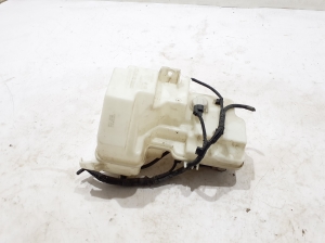 VOLVO XC40 (2017–2026) Scheibenwaschbehälter vorne 32237459