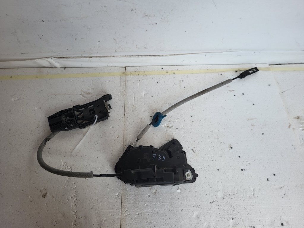 Volkswagen Touran III (2015–2026) Front door lock 5TB837015A Volkswagen Touran III (2015–2026) Front door lock 5TB837015A