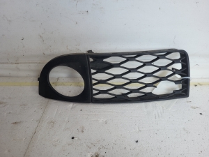 Front bumper lower grille - 4Z7807681