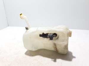 RENAULT Megane III (2008–2016) Front washer fluid reservoir 289105387R - 4
