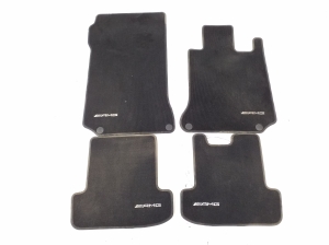 Tapis de sol - A2076800104