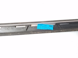 Mercedes Benz E-Class W207 (2009–2017) Windshield pillar outer molding A2076901462 - 3
