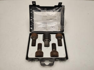 Mercedes Benz E-Class W212 (2009–2015) Locking wheel bolts B66470155 - 2