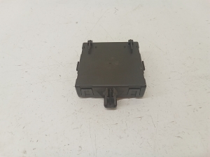 Mercedes Benz C-Class 204 (2007–2014) Front door control unit A2129004214 - 2