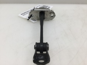 NISSAN Qashqai (2006–2013) Rear side door opening limiter - 2