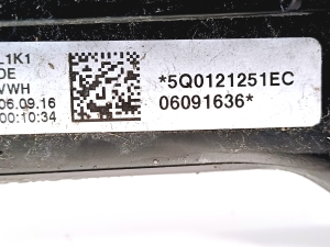 Volkswagen Touran III (2015–2026) Motorkühler 5Q0121251EC - 5