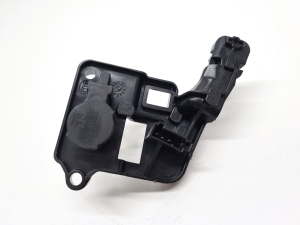 Opel Crossland X X 75 (2017–2026) Rear corner tail light bulb holder 207999 - 3