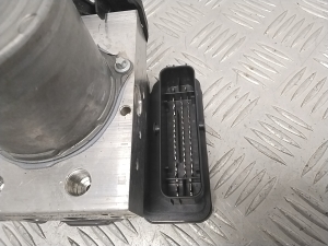 Mercedes Benz EQE X294 (2022–2026) ABS plokk A2149001807 - 2