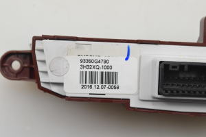 Hyundai i30 (2017–2026) Parking system switch 93350G4790 - 5