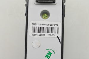 Hyundai i30 (2017–2026) Rear side door window switch 93581G3010 - 2