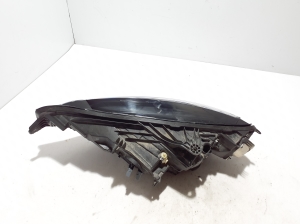 VOLVO V60 (2018–2026) Esituli 32273038 - 6