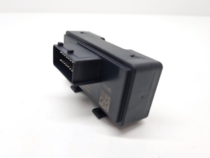 Opel Crossland X X 75 (2017–2026) Front seat control unit 9810486880 - 4