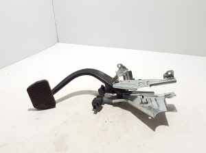 VOLVO XC90 (2002–2014) Piduripedaal 31201404 - 2