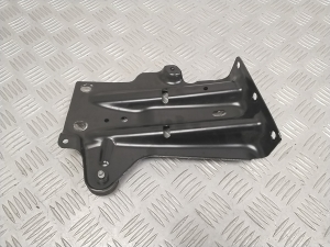 Mercedes Benz EQE X294 (2022–2026) Muu kinnitus A2966204701 - 2